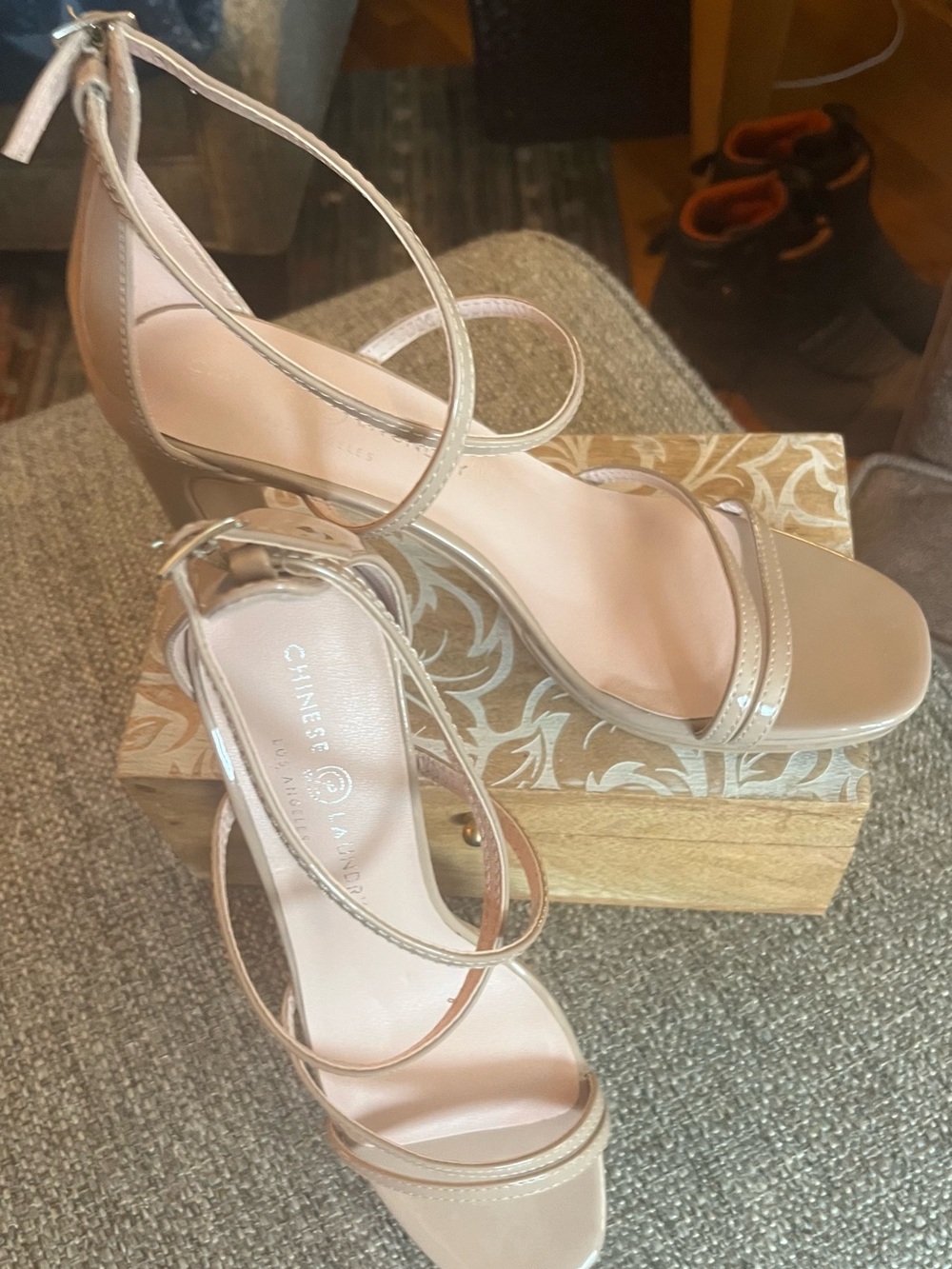 Chinese Laundry Nude Beige Taryn Strappy Block Heel Sandals Size 7.5
